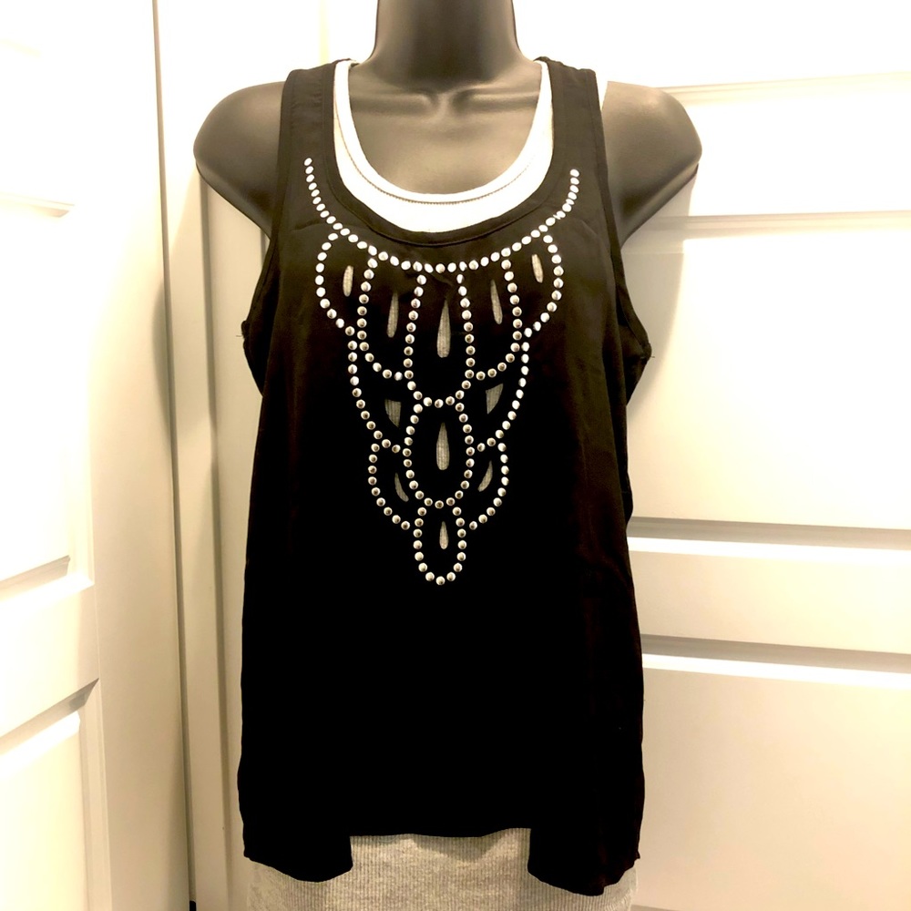 💖 Gorgeous NWT Daytrip racer back tank top! Size Medium